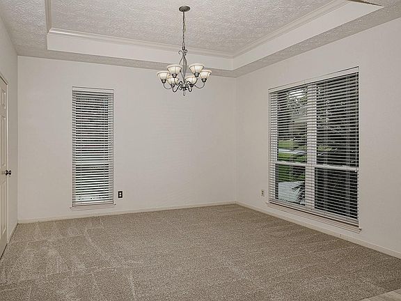 5th image of 26 Gate Hill Dr