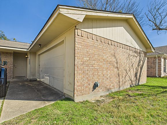 3rd image of 903 Welsh Ave