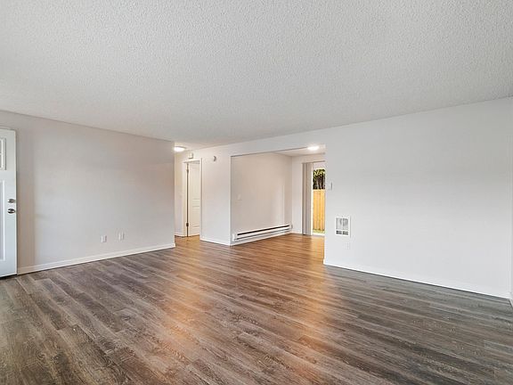 5th image of 1216 7th Ave SE #8