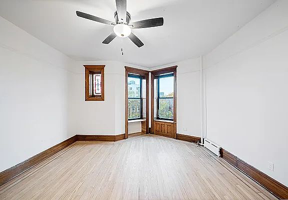 4th image of 806 Washington Ave APT 3D
