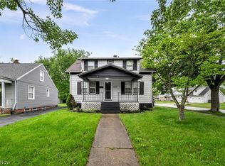 1603 Winchester Rd, Lyndhurst, OH 44124