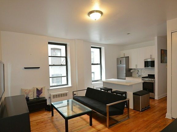 2nd image of 522 W 157th St #2D