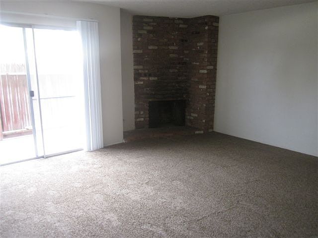 2nd image of 1940 Stine Rd