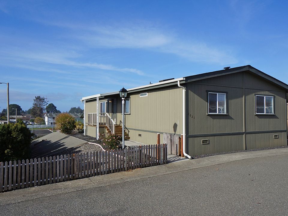 1st image of 2026 Hummingbird Dr