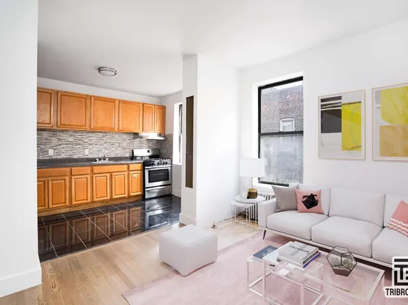 136 Edgecomb Avenue image 1 of 7