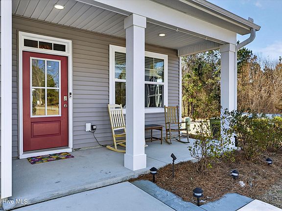 3rd image of 3647 Roseblossom Dr