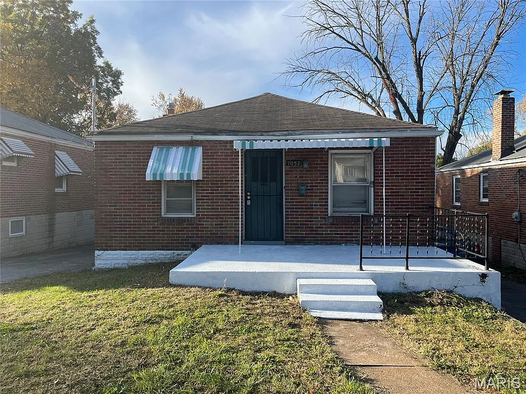 7052 Florence Pl, Saint Louis MO - Owner Finance Home