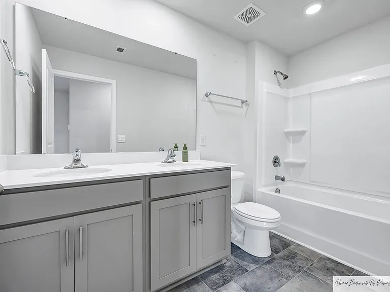 2128 Elmridge Rd — Photo 29