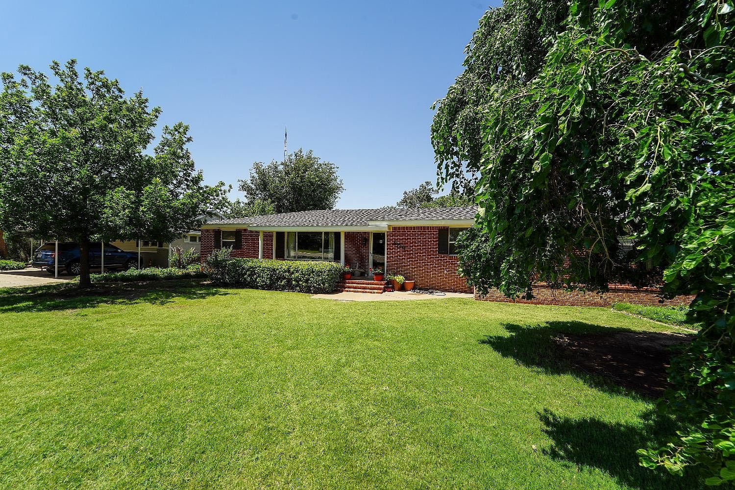 609 SE 2nd St, Tulia, TX 79088 Zillow
