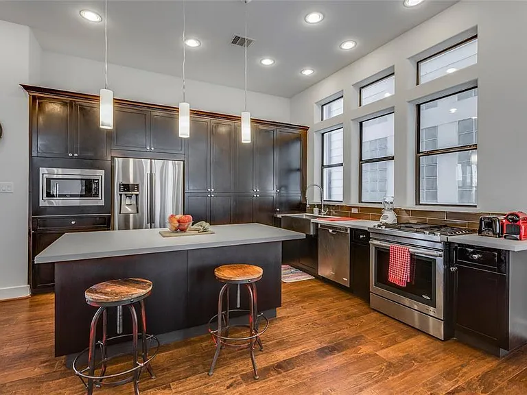 2612 Polk Ave #B — Photo 4