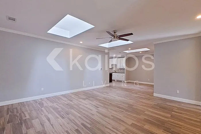 7203 Mosley St — Photo 3