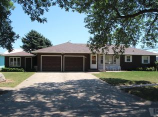 615 Elm St, Granville, IA 51022