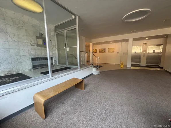 152-72 Melbourne Avenue image 4 of 17