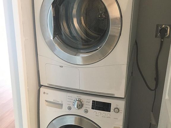 3rd image of 737 SE 1st Way APT 201