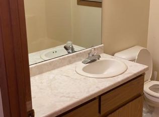 1435 S Taylor St, Green Bay, WI 54304