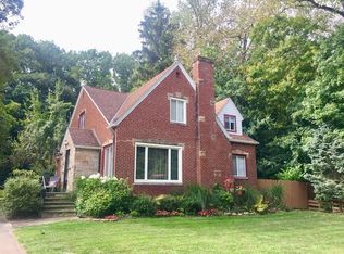 18111 Larchwood Ave, Cleveland, OH 44135