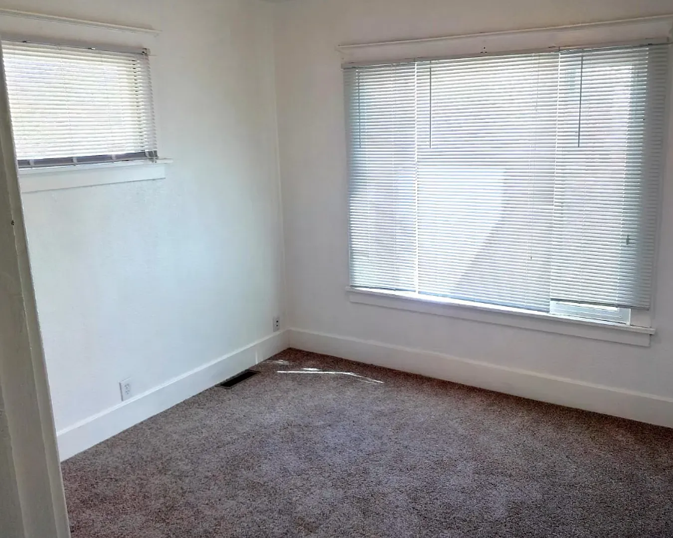 4 Bedroom, 2 Bath Home in Greeley Spacious & Comfortable — Photo 4