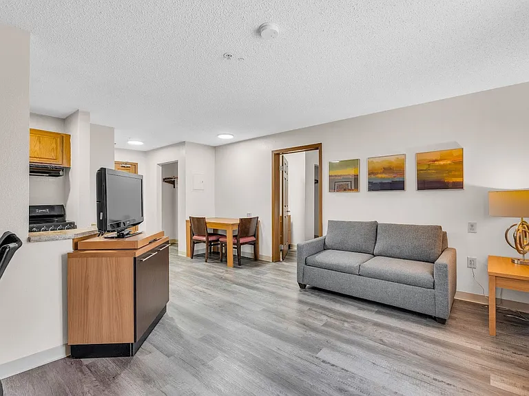 The Amian Residence — Photo 33