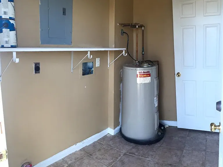 803 Anderson St #2 — Photo 7