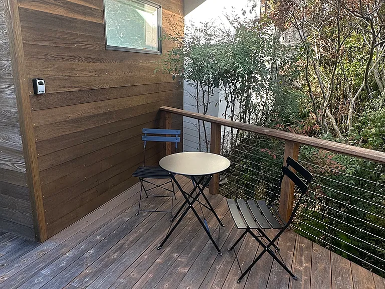 1125 Western Ave — Photo 23