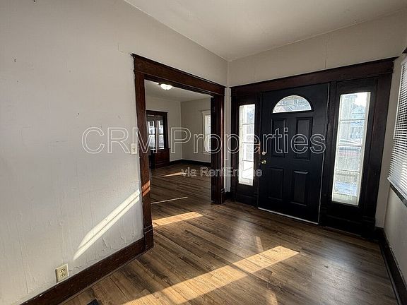 4th image of 310 N Lindsay St