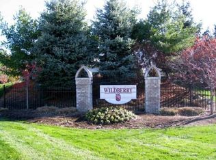 756 Wildberry Cir, Avon Lake, OH