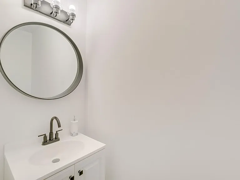 2517 Linden Ave #12 — Photo 3