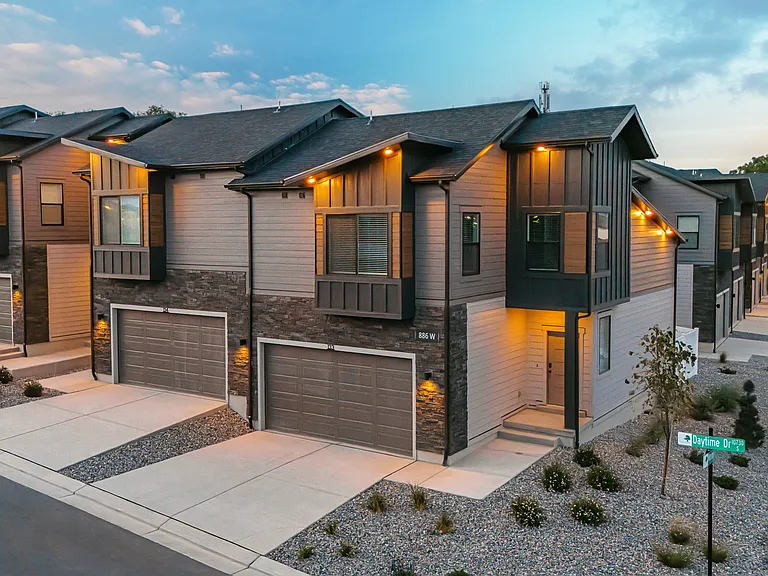 Rise Townhomes — Photo 22