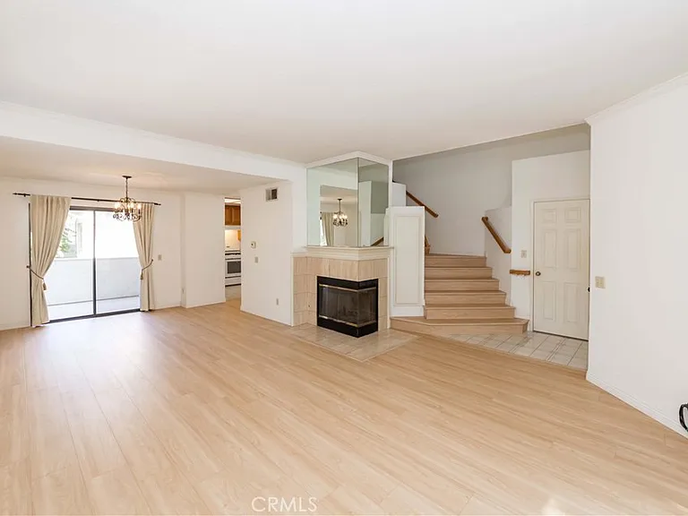 2577 Plaza Del Amo #737 — Photo 4