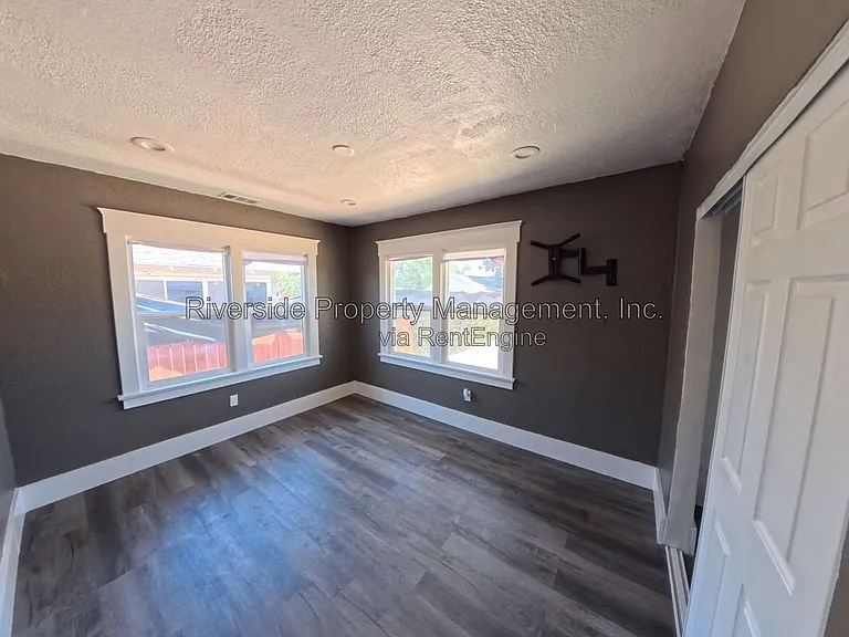 4379 Cover St — Photo 26