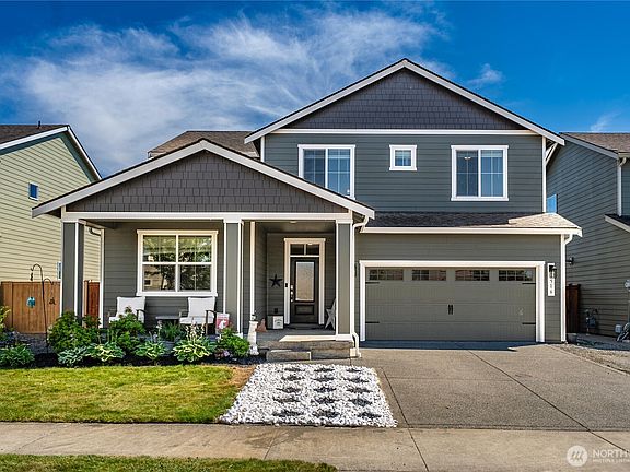 3rd image of 516 Petersen Drive E