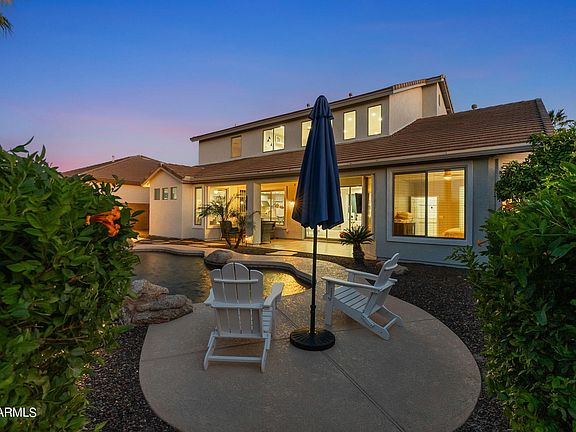 5th image of 3928 E VALLEJO Drive