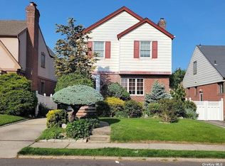 2835 Jordan St, Flushing, NY 11358