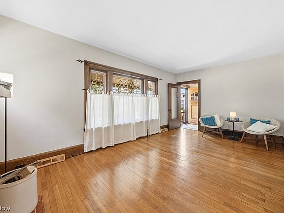 5th image of 4111 Spokane Ave