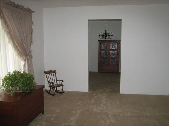 4th image of 3700 Pine Grove Ln