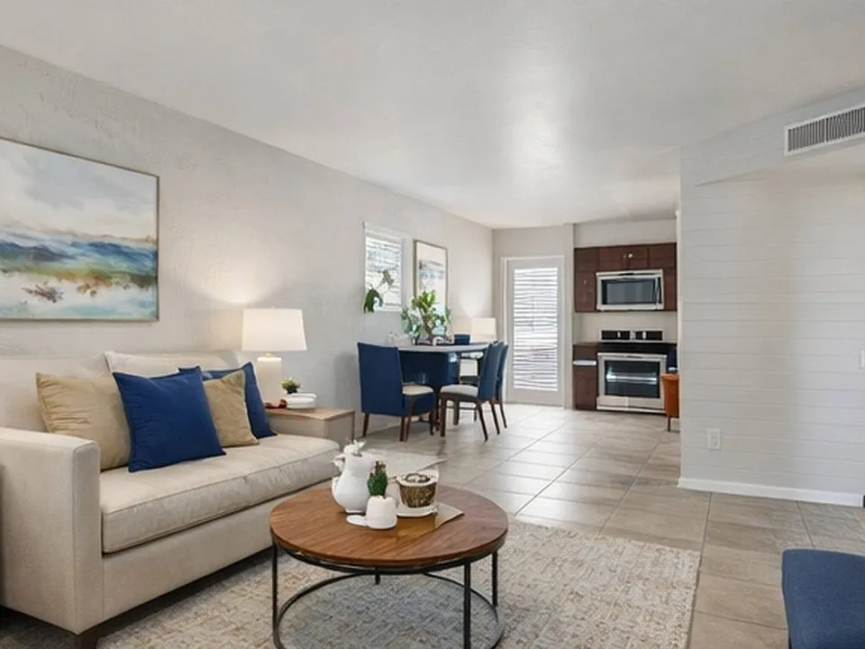 2 Bedroom 1 Bath 825 Sqft