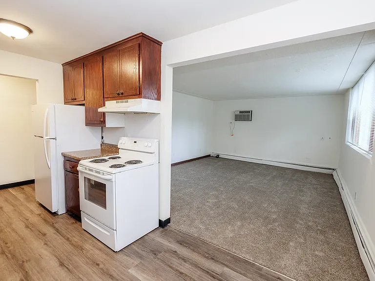 Longfellow Place — Photo 20