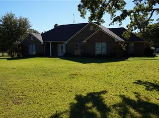 186 Eastledge Dr, Graham, TX 76450