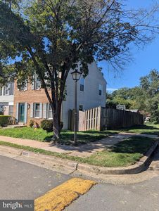 9601 Westport Ln, Burke, VA, 22015