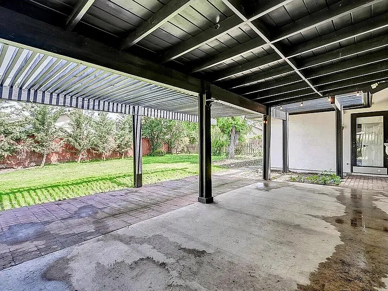 1828 E Seeger Ct — Photo 9