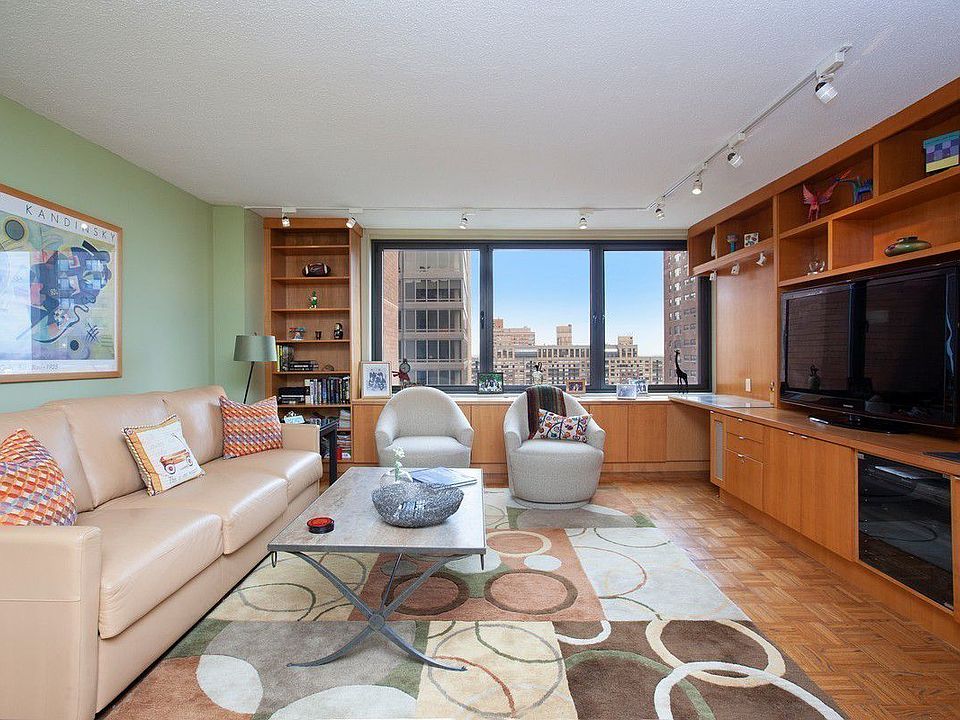 1st image of 1641 3rd Ave APT 33G