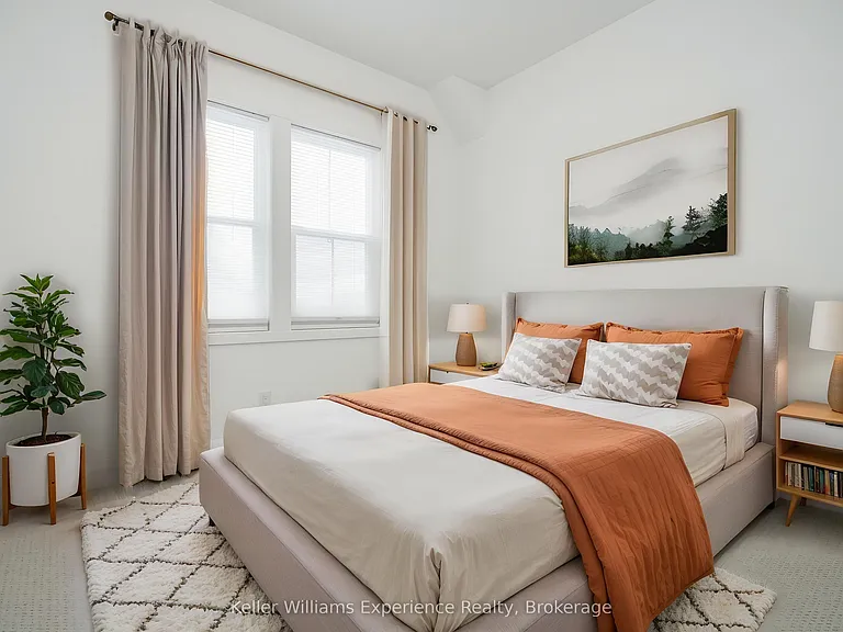 24 Danielle Cres — Photo 8