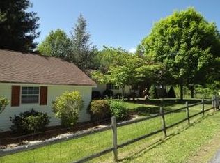 845 McCurry Rd, Unicoi, TN 37692