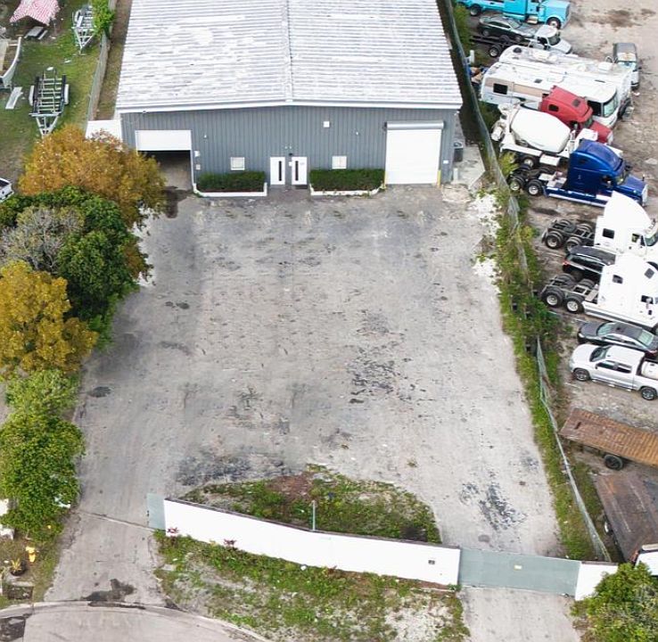 1st image of 13050 NW 43rd Ave
