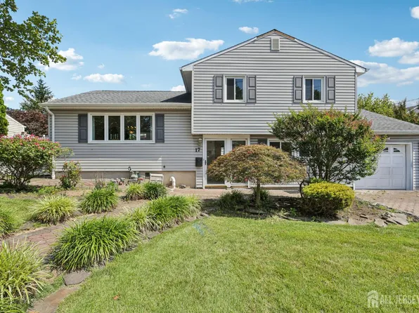 17 Aberdeen Ave, Iselin, NJ 08830