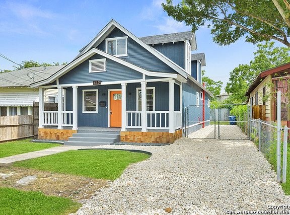 2nd image of 419 Denver Blvd