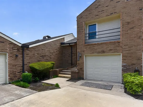 15920 Seahorse Dr, Houston, TX 77062