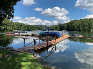 2 Hidden Brook Dr, Brookfield, CT 06804