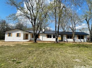 68 Sharp St, Ash Flat, AR 72513