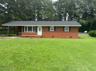 203 Cartrette St, Tabor City, NC 28463